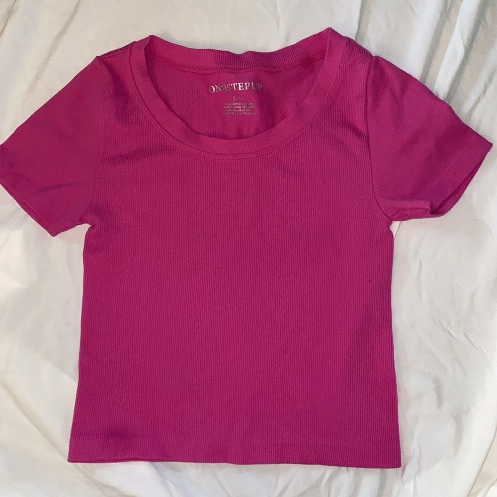 One Step Up Pink Short Sleeve Crop Top Size S/M Summer Ribbed